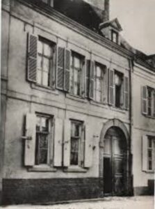 Rue Francaise là ou elle est décédée